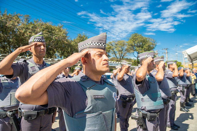 Policiais civis, militares e científicos de São Paulo vão receber bônus por resultados nesta quarta-feira, 31 de julho. Medida foi anunciada por João Dória