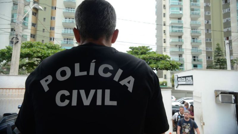 A decisão tem como base o despacho do ministro Edson Fachin, de restringir operações policiais durante a pandemia da covid-19